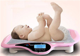 刚出生的婴儿多少斤正常 宝宝的体重和智商有关吗(越重智商越高)