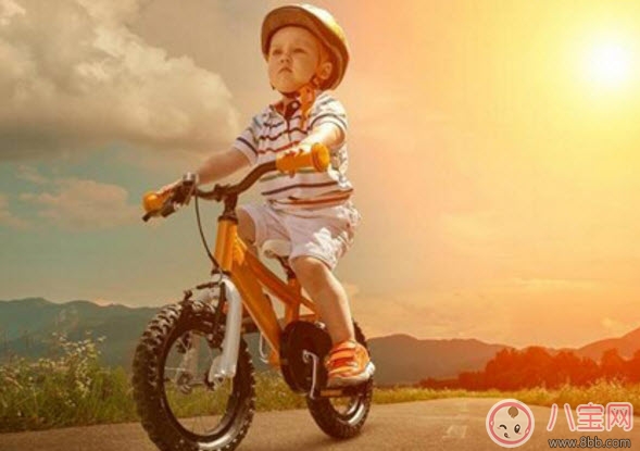 儿童骑行玩具有哪些 儿童骑行车的好处