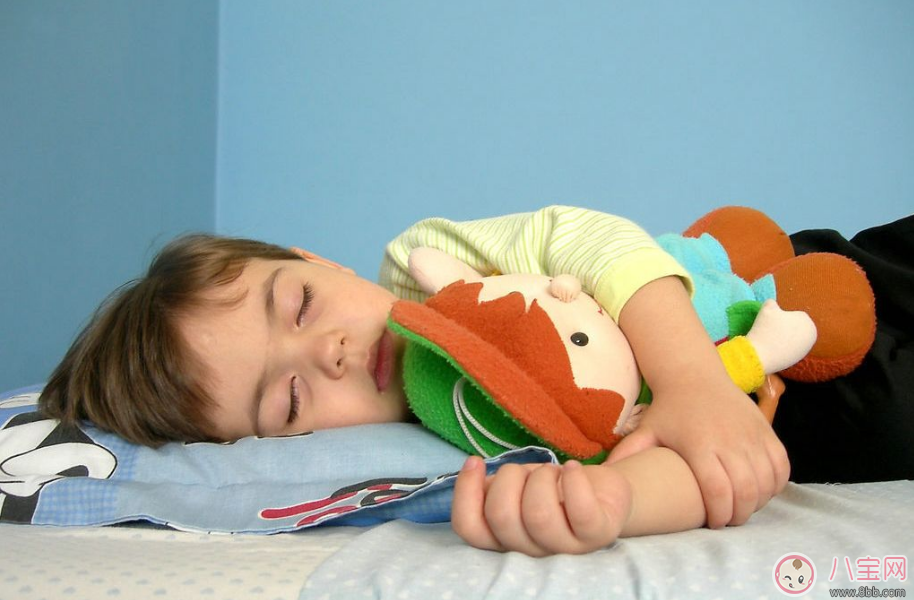 孩子张着嘴睡觉会变丑 孩子张嘴睡觉的危害