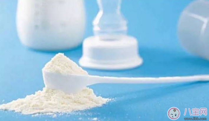 冲奶粉是先加水还是先加奶粉 给宝宝冲奶粉注意事项