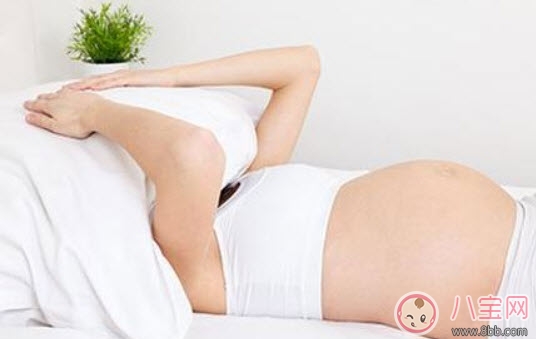 孕晚期怎么睡觉才舒服 孕晚期正确睡觉姿势。