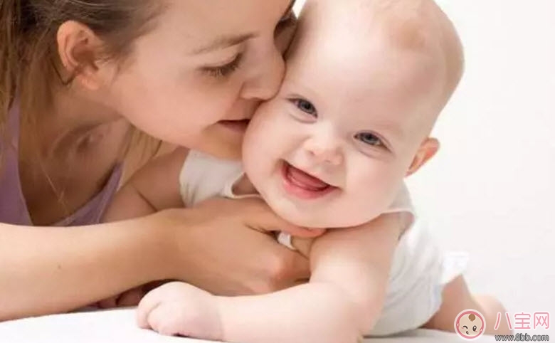 宝宝缺钙的表现 宝宝缺钙的症状(宝宝严重缺钙怎么办)