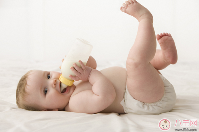 买奶粉要注意些什么 怎么选择适合自己宝宝的奶粉