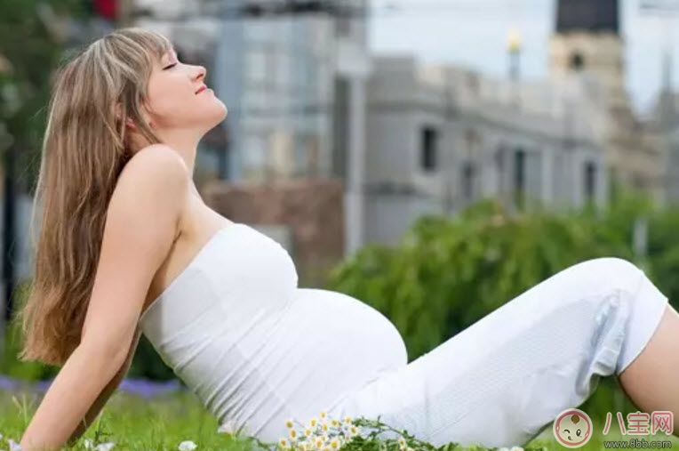 孕妇怎么坐对胎儿好 孕妇坐姿的禁忌有哪些