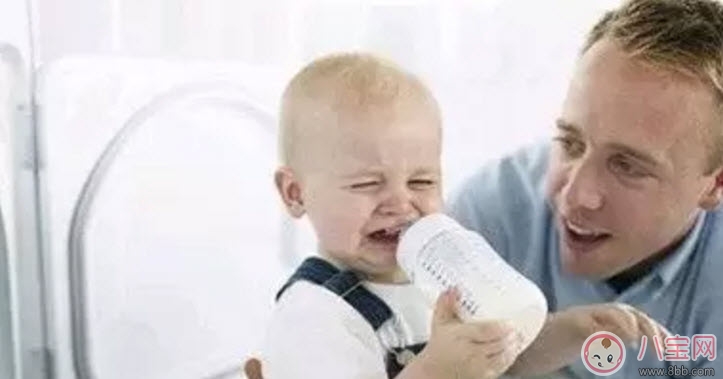 为什么换奶粉宝宝不爱喝 怎样换奶粉不影响宝宝