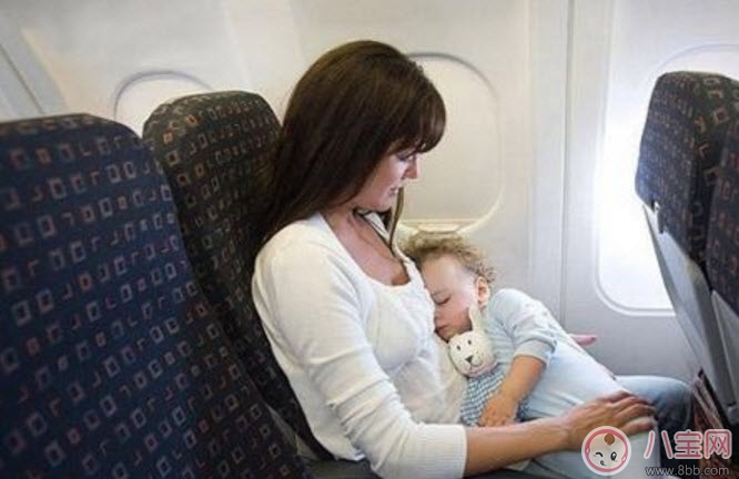 带宝宝怎么坐飞机 带宝宝坐飞机什么时候登机好