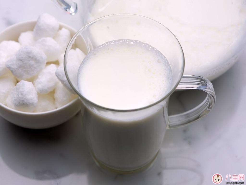 哺乳期喝杏仁奶好处多  美容养颜还补钙