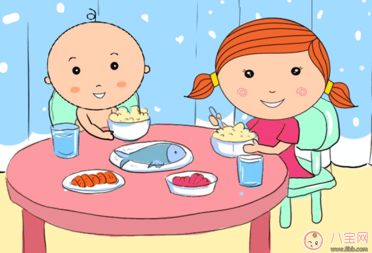 宝宝多大可以自己吃饭 怎么培养宝宝自己吃饭的习惯
