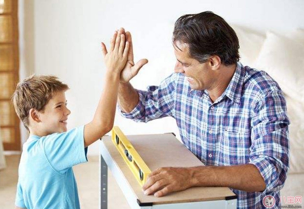 家长怎样表扬孩子才能有好的效果 父母如何高级赞美孩子