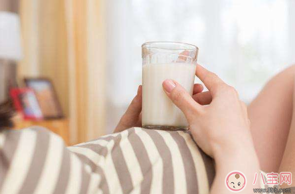 孕妇喝什么牛奶好 脱脂还是全脂