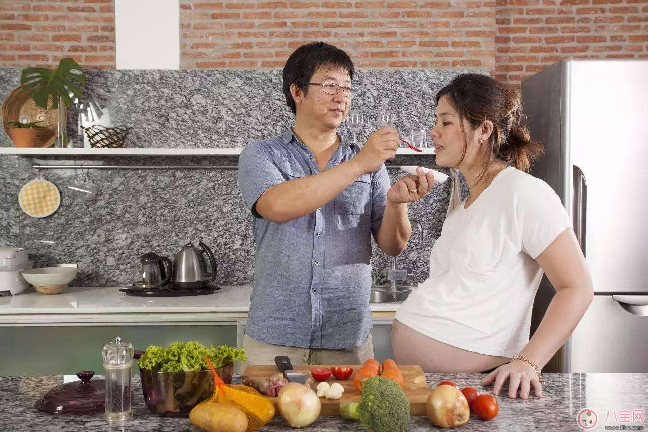 孕期吃火锅  孕妇吃火锅注意事项