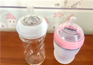 新安怡玻璃奶瓶和comotomo硅胶奶瓶哪种好 新安怡可么多么奶瓶对比