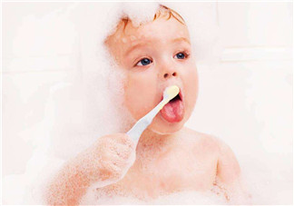 母乳宝宝的牙齿保健 如何护理宝宝牙齿