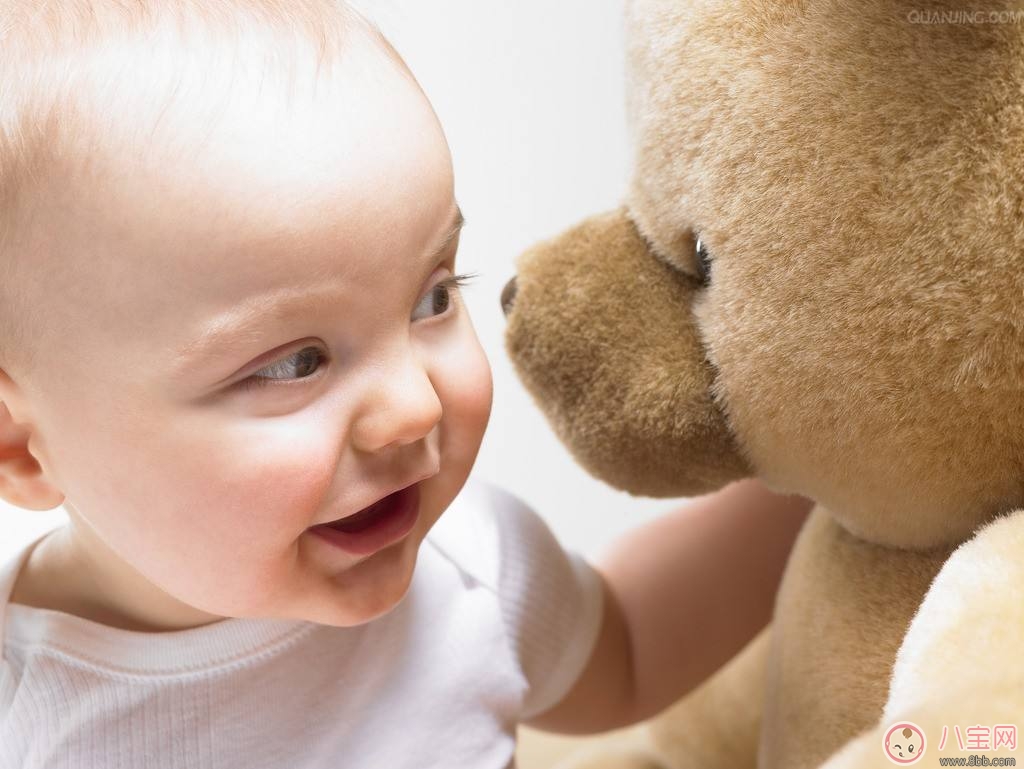 宝宝听力的异常现象 如何保护宝宝听力