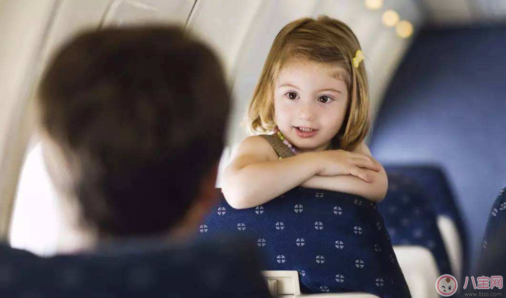 国庆节宝宝可以坐飞机吗 宝宝外出旅游飞机怎么坐
