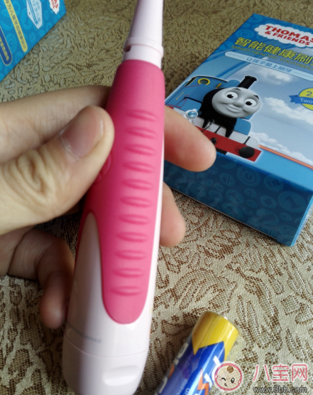 孩子托马斯电动牙刷怎么样 托马斯电动牙刷使用测评
