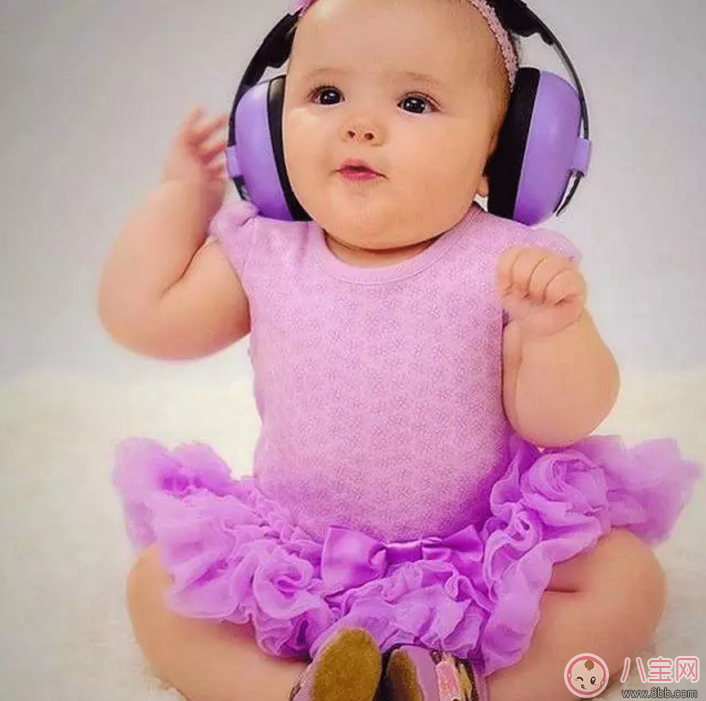  乔治王子同款Baby Banz防噪音耳罩效果怎么样？宝宝节日出行用好不好？