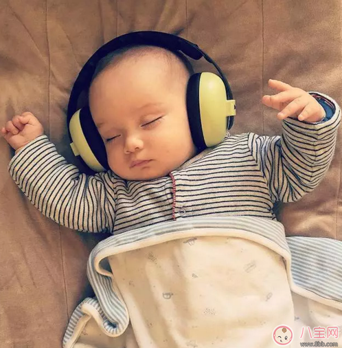  乔治王子同款Baby Banz防噪音耳罩效果怎么样？宝宝节日出行用好不好？