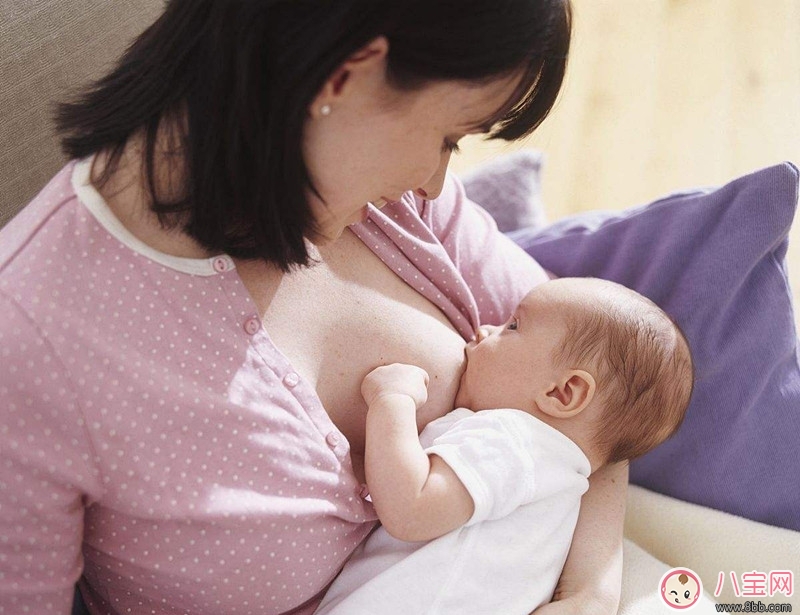 宝宝一岁后应该继续吃母乳吗 一岁后吃母乳好不好