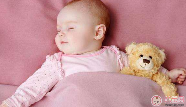 影响宝宝睡眠有哪些原因 宝宝睡眠不好应该怎么解决