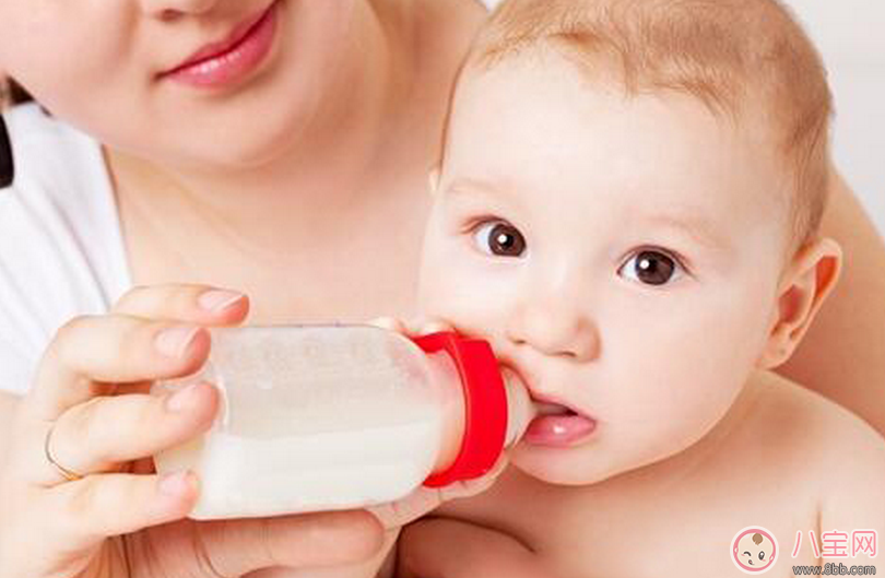 哺乳期来月经什么时候断奶 哺乳期来月经应该在多长时间内主动断奶