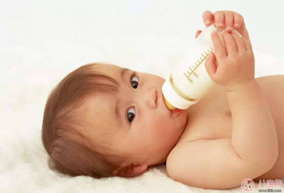 不同时期应该给宝宝怎么选择奶粉好 宝宝吃奶粉问题解答