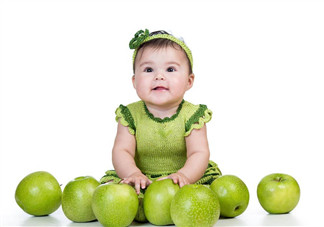 儿童吃水果会性早熟吗 如何正确的选购宝宝吃的水果