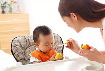 宝宝吃哪些食物能补钙 阻碍钙吸收的不良习惯是什么