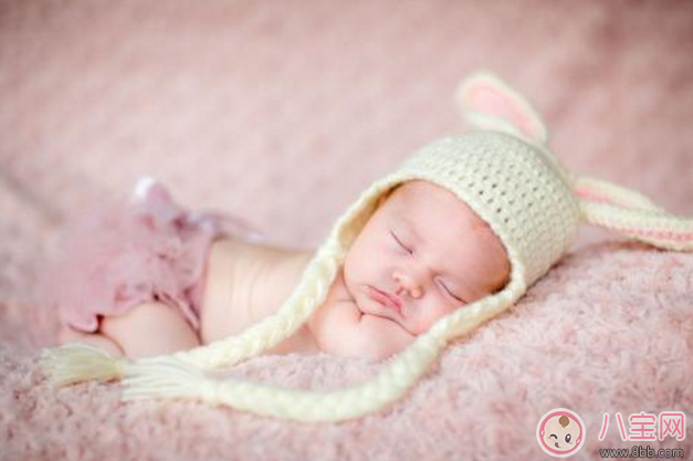 什么是宝宝睡眠储蓄能量 新生儿休息多久才能储蓄白天活动的能量