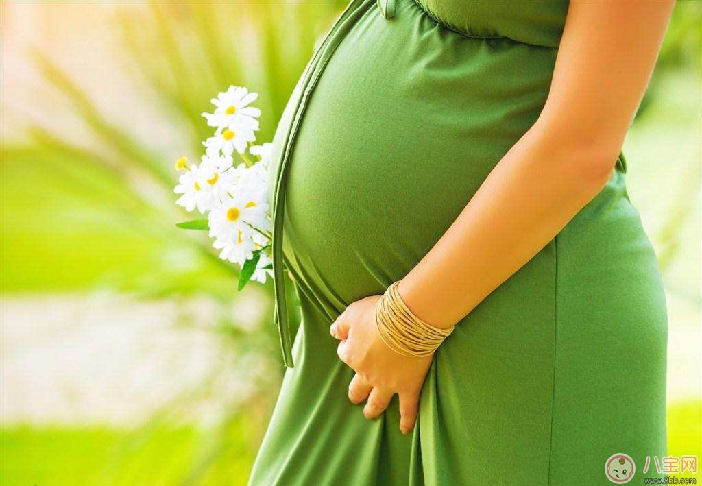 孕期|为什么怀孕后肚子中间有条黑线 肚子中间的黑线能预示宝宝性别吗