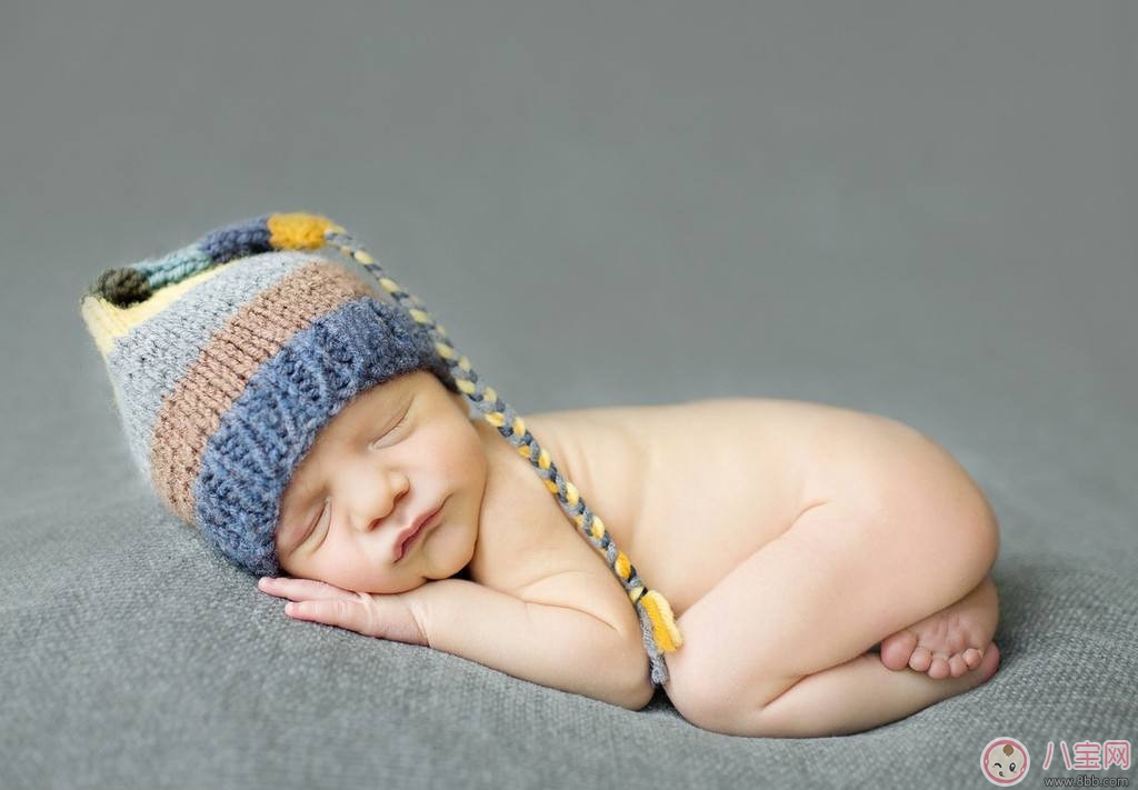 宝宝睡眠倒退期的表现有哪些 睡眠倒退期如何让娃睡好觉