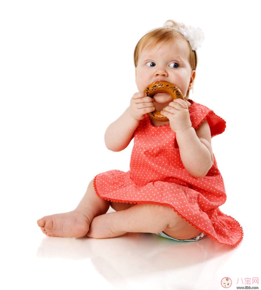 哪些零食宝宝不能吃 鲜榨果汁和饮料为什么宝宝不能多喝