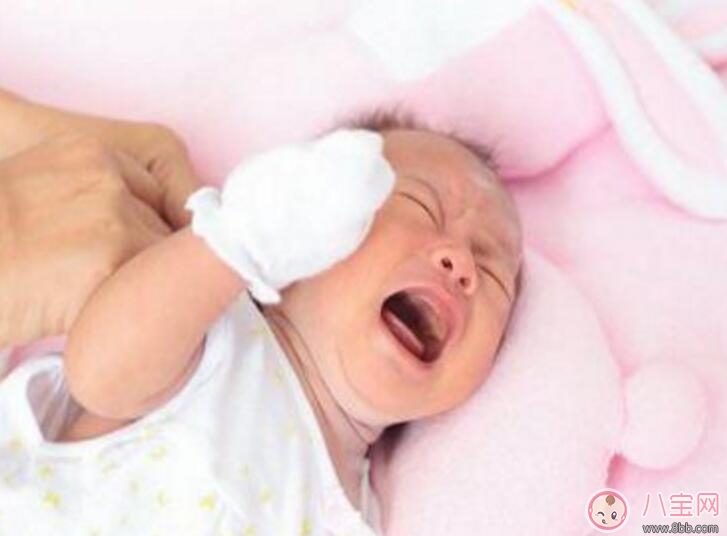 为什么宝宝睡前总是喜欢哭 宝宝睡前哭是什么原因