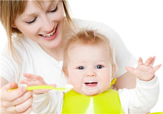 如何补充宝宝营养 怎么选择宝宝营养品