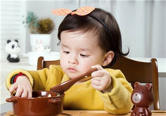 宝宝辅食碗有必要买吗 不给孩子买辅食碗可以用什么来代替