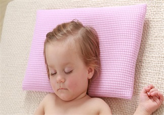 宝宝枕头选什么样的比较好 怎么给宝宝选枕头