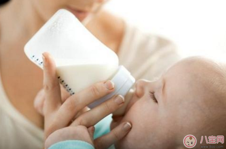 宝宝喝奶粉上火的原因 怎么预防宝宝喝奶粉上火