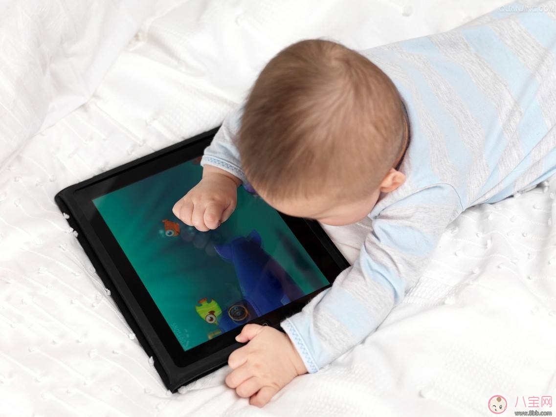 每天可以看多长时间手机屏幕  孩子过度看电子屏幕有什么影响