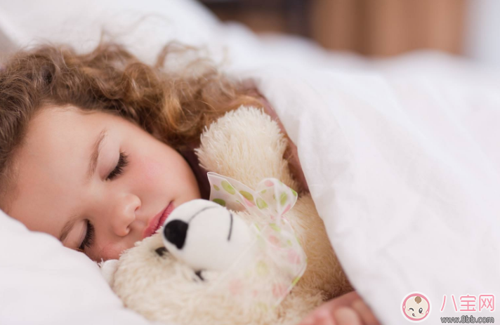 2到3岁宝宝怎么睡觉比较好  如何培养2到3岁宝宝良好睡眠习惯