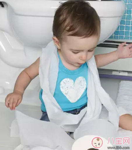 宝宝1岁左右手的敏感期家长怎么做 宝宝手的敏感期撕纸好不好