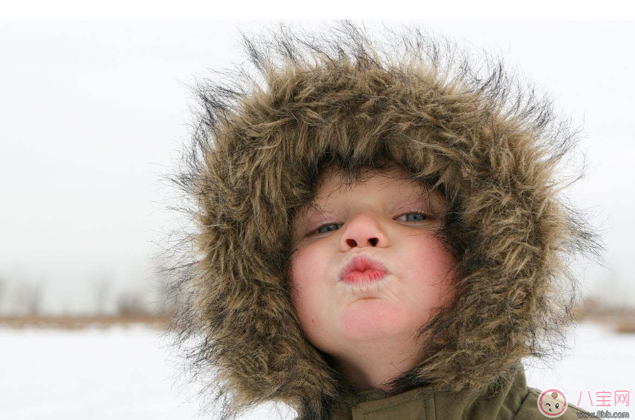 宝宝在冬天去幼儿园穿多少衣服好 冬天宝宝在幼儿园穿衣指南