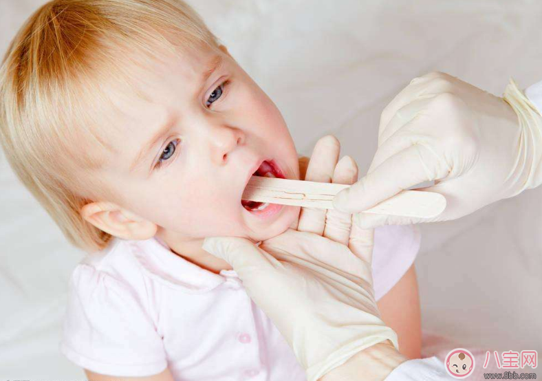 宝宝嘴巴里面长白点是怎么回事  婴儿嘴里长白点如何护理