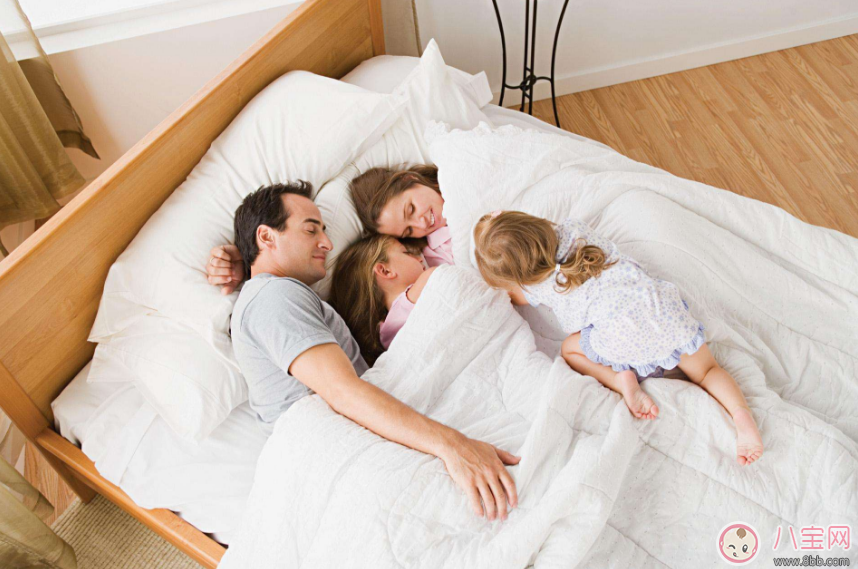 和孩子分房睡觉有什么技巧 几岁和孩子分房才健康