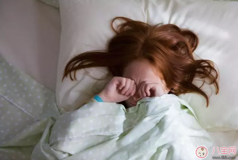 3岁宝宝起床气严重怎么办   冬天家长如何让宝宝自己起床