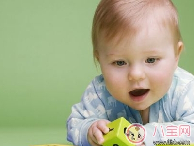 宝宝脑瘫多大能知道  脑瘫宝宝有哪些特征 