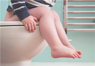 可以给婴儿把屎把尿吗   如何正确的训练孩子上厕所