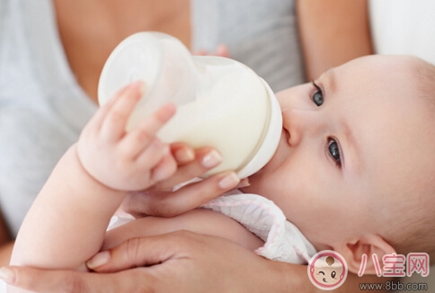 宝宝不吸母乳不够吃怎么办  母乳的多少跟乳房大小有关吗