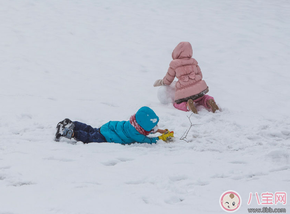 一年级小孩寒假怎么安排2018 怎么平衡孩子学习和玩的时间