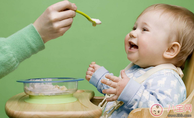 6-10个月宝宝吃什么辅食好 不同月龄添加辅食顺序