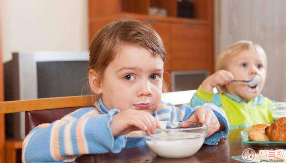 孩子喜欢吃零食怎么帮他纠正 孩子吃零食的习惯不好怎么改